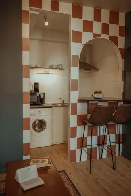 Appartement Voyage Dans L'atelier D'ecriture Victor Hugo