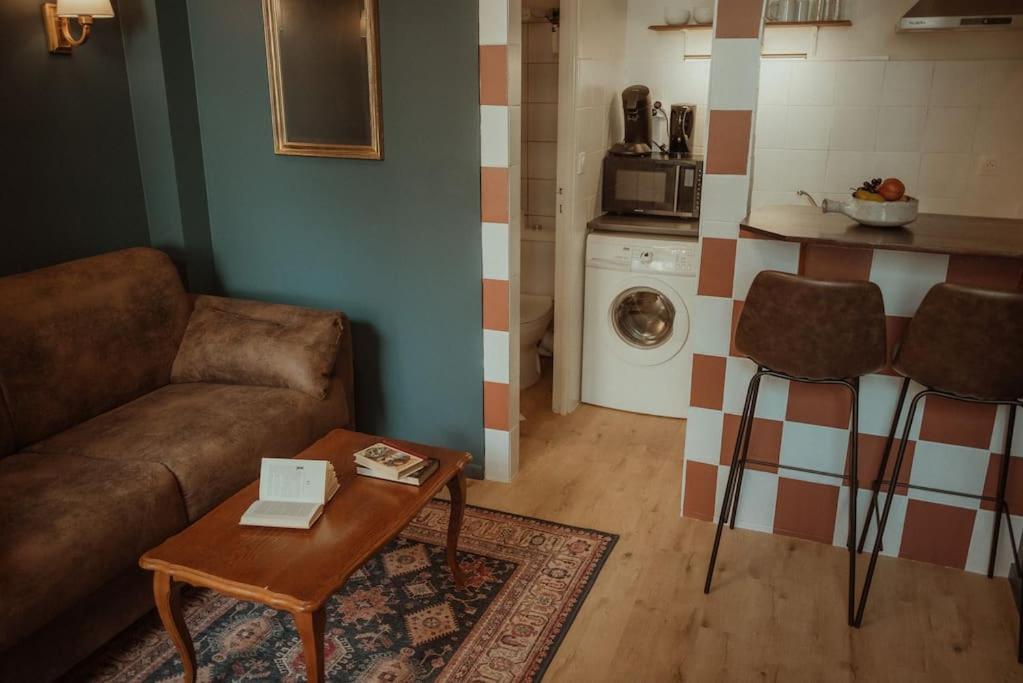 Voyage Dans L'atelier D'ecriture Victor Hugo Apartment Besancon